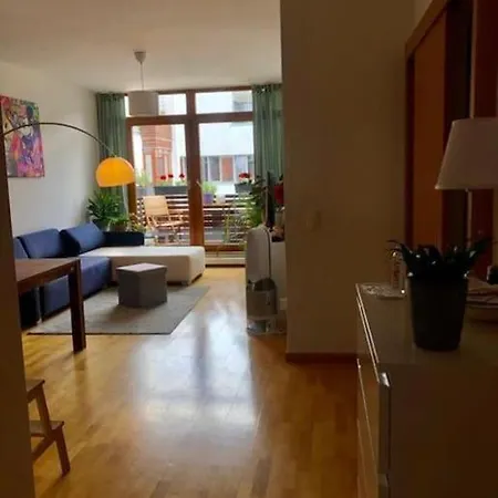 Schoene Im Zentrum Von *